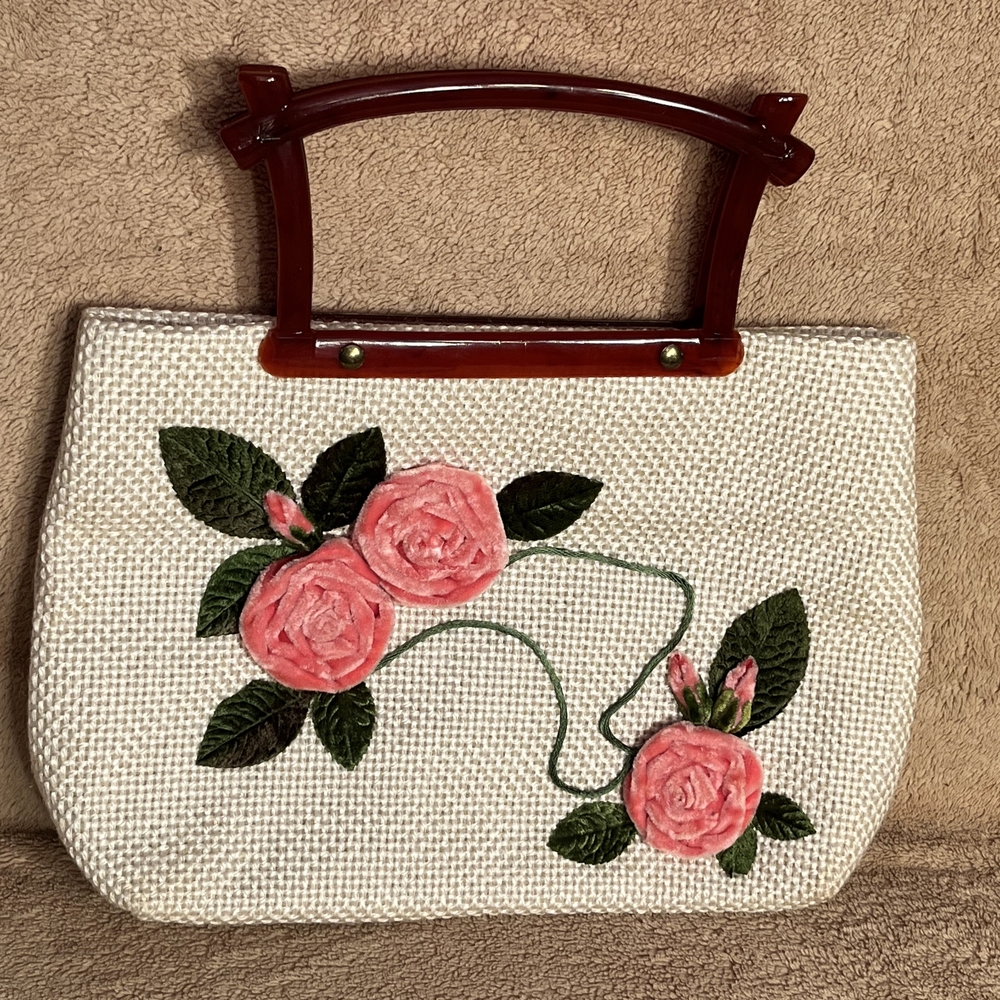 Elegant Floral Embroidered Handbag